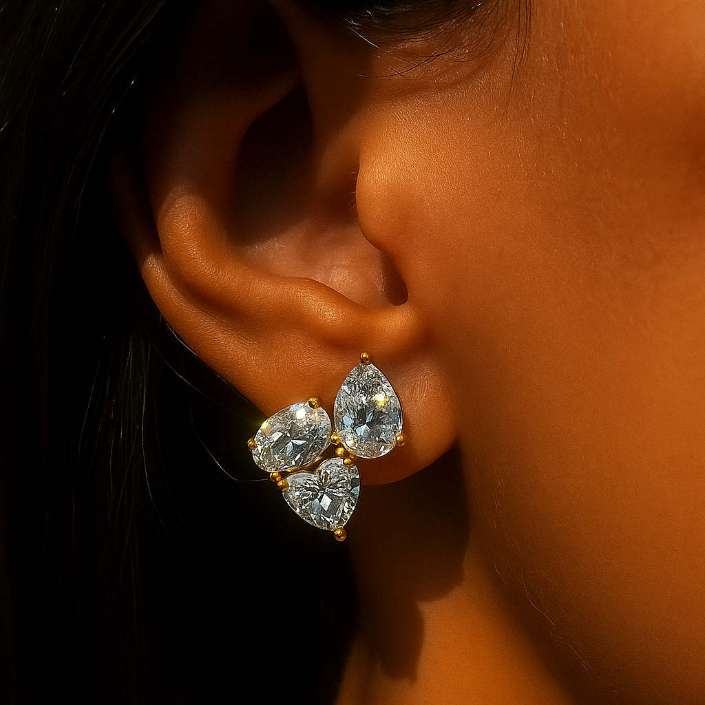 White heart oorbellen